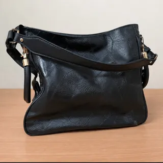 کیف دوشی بزرگ مدل هوبو