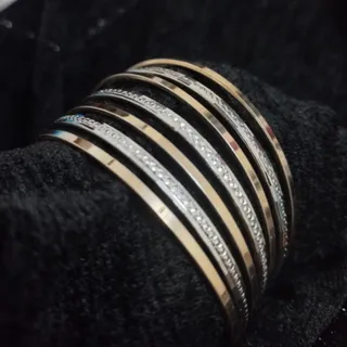 النگو طلا روس