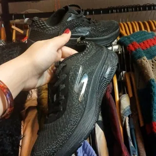 اسکیچرز اصل ویتنام