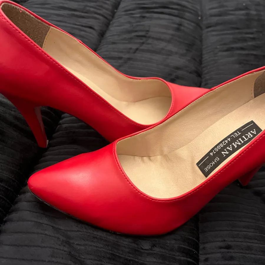 کفش مجلسی پاشنه بلند چرم