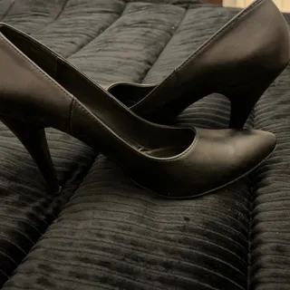 کفش مجلسی پاشنه بلند چرم