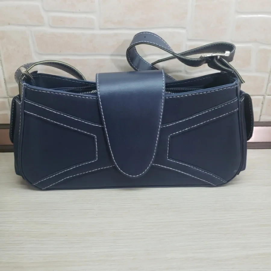 کیف اسپرت سورمه ای