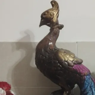 مجسمه طاووس بزرگ