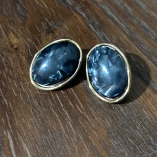 گوشواره میخی