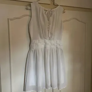 پیراهن دخترانه