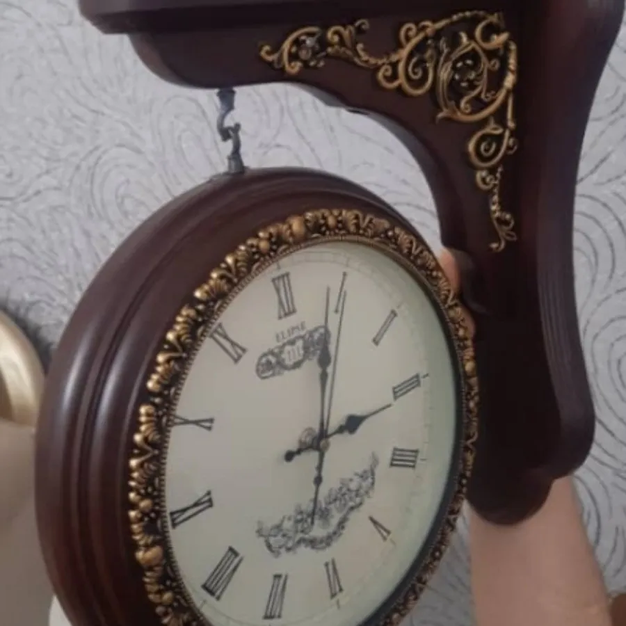 ساعت دیواری