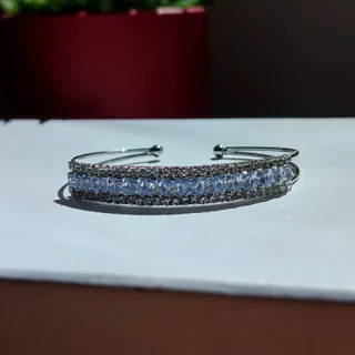 دستبند بنگل رنگ ثابت