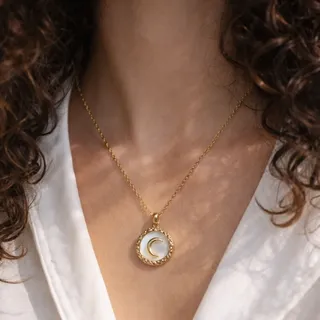 گردنبند ماه