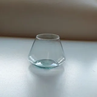 گلدان شیشه ای