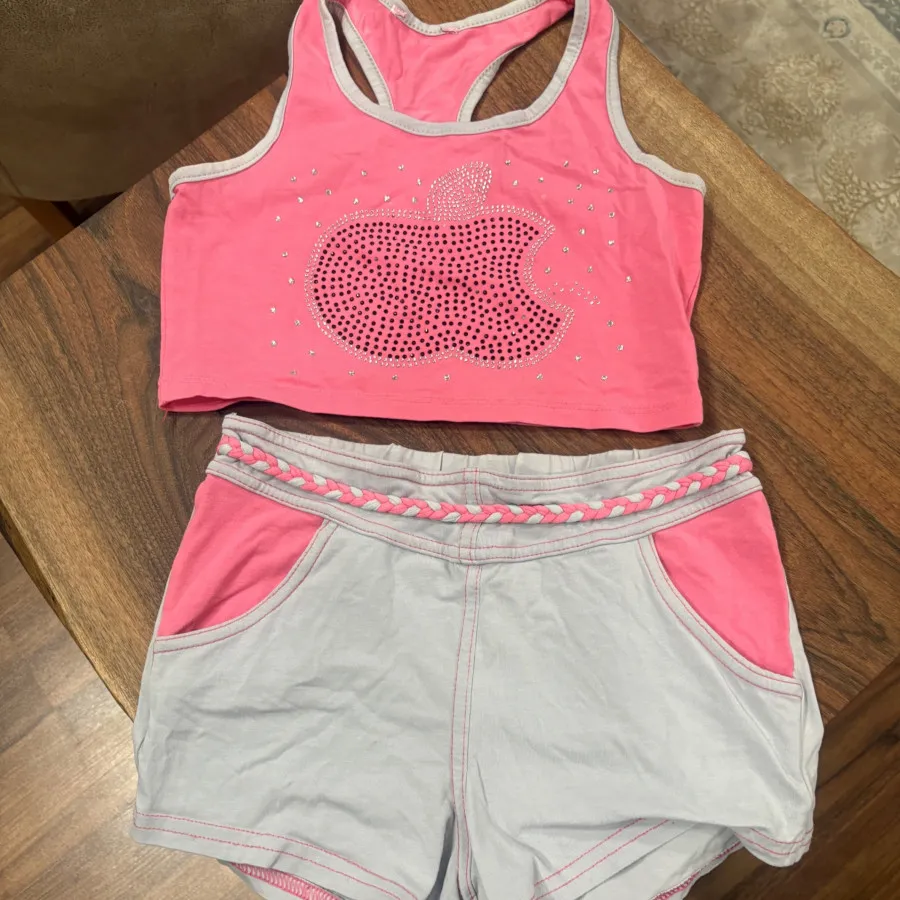 تاپ کراپ و شورتک بچه گانه