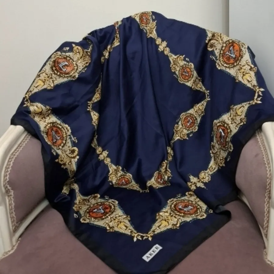 روسری زنانه