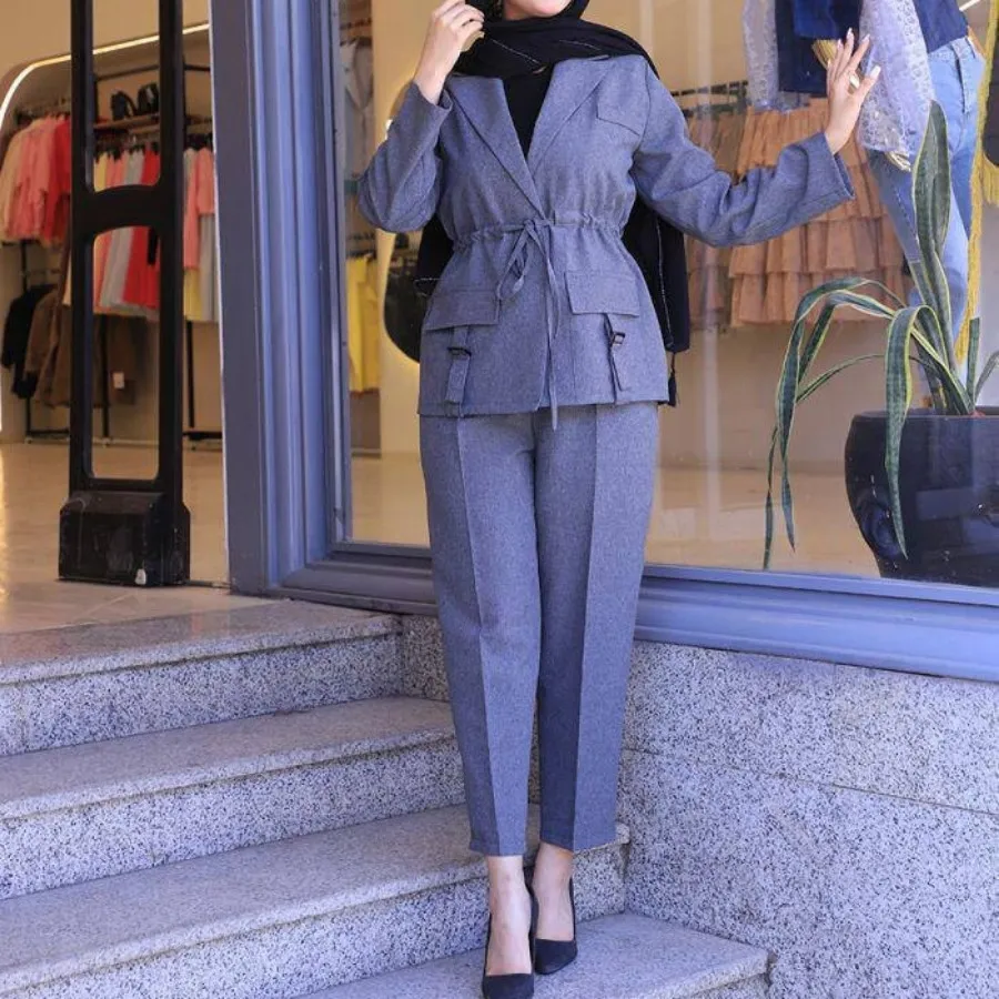 مانتوشلوار