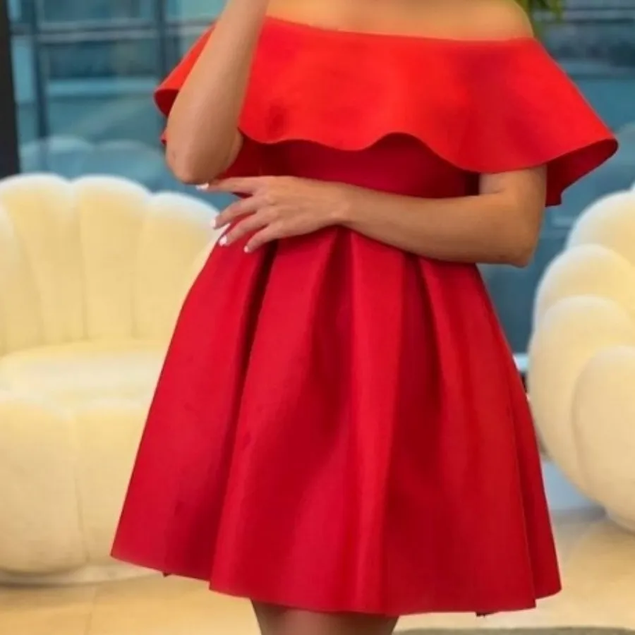 لباس عروسکی