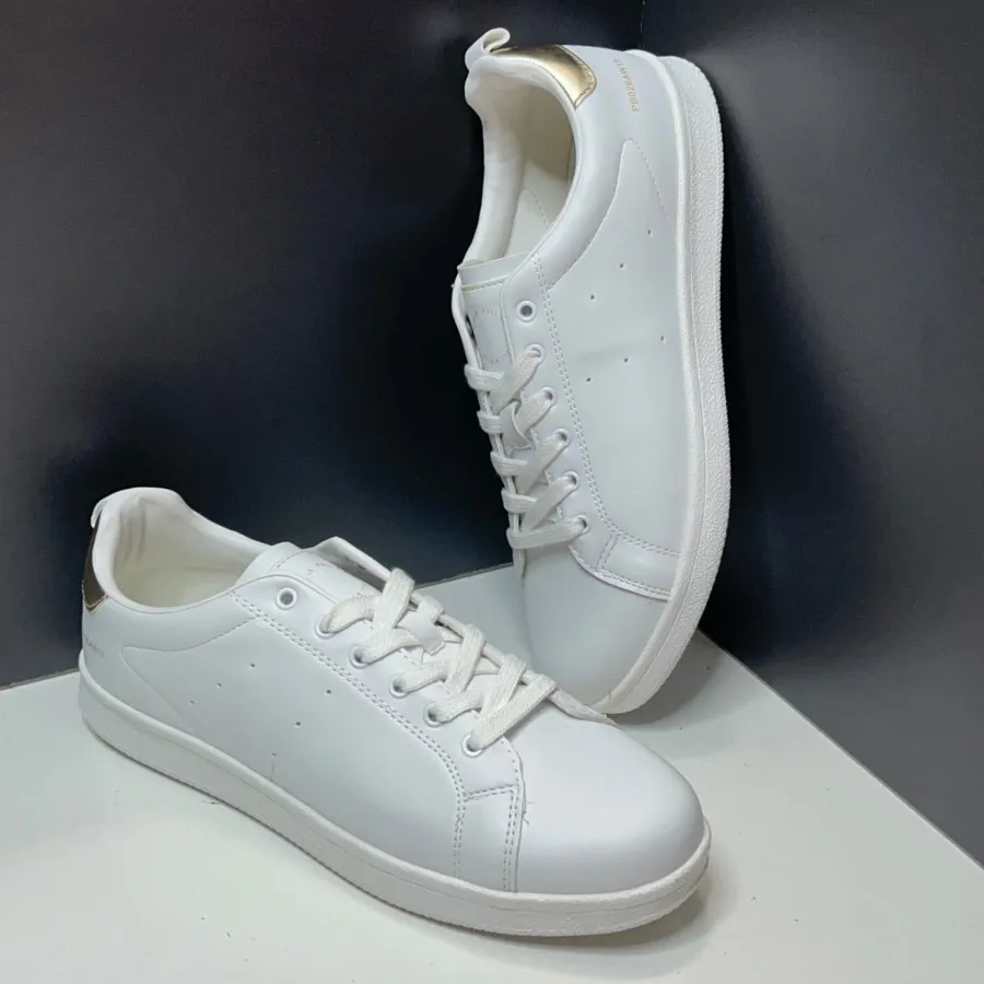 اسنیکرز Pull&bear