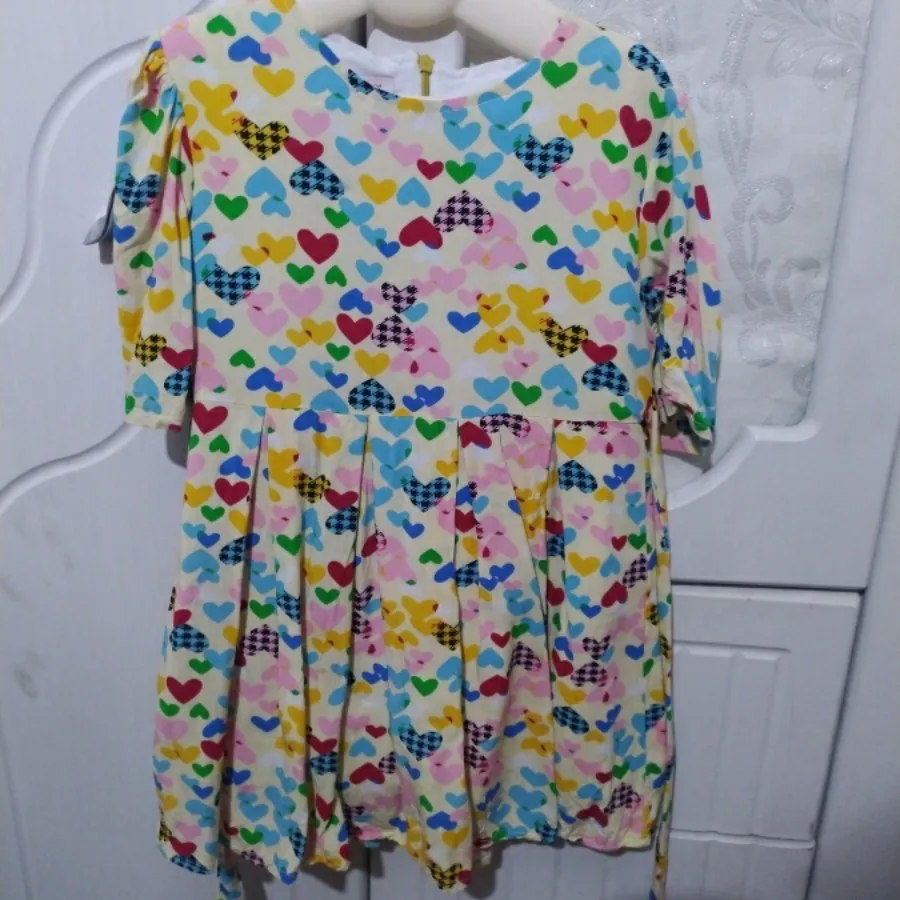 پیراهن دخترانه