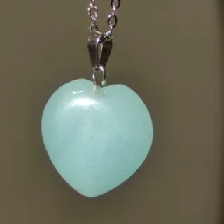 گردنبند زیبای قلب سنگی