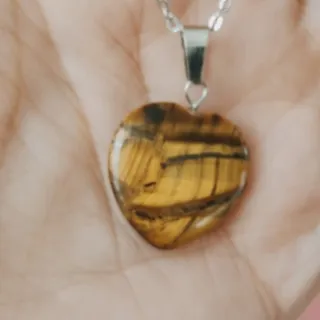 گردنبند زیبای قلب سنگی