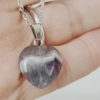 گردنبند زیبای قلب سنگی