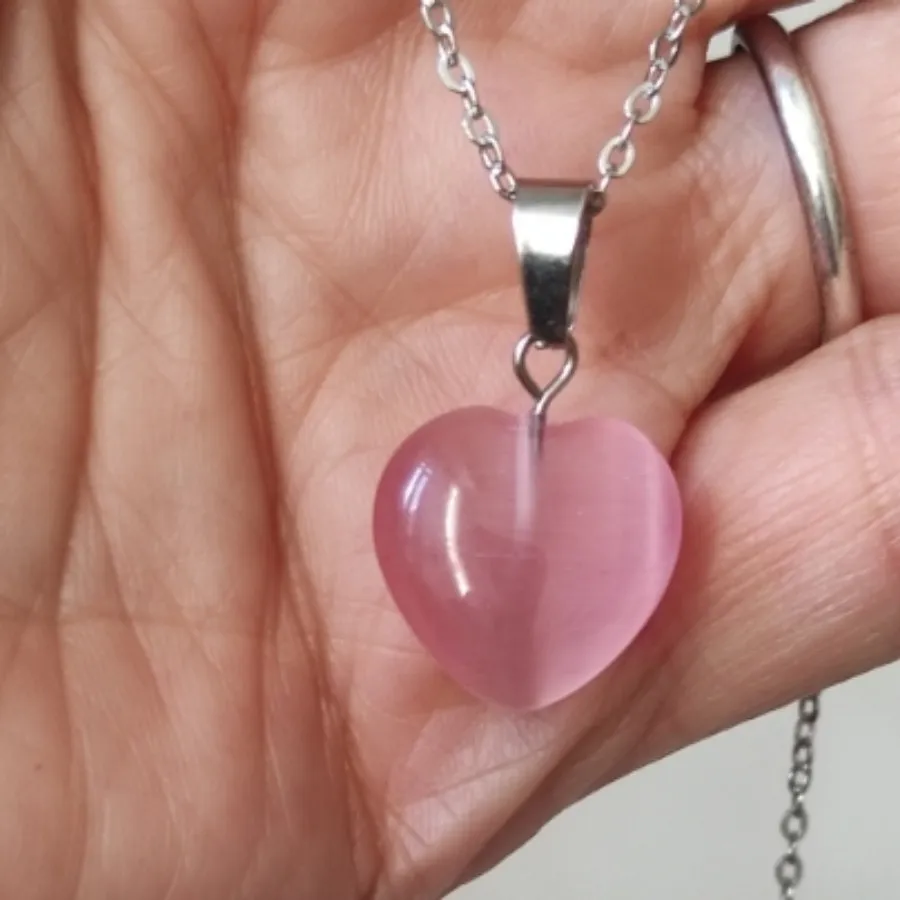گردنبند زیبای قلب صورتی