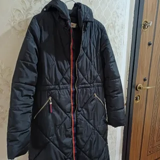 کاپشن کلاهدار