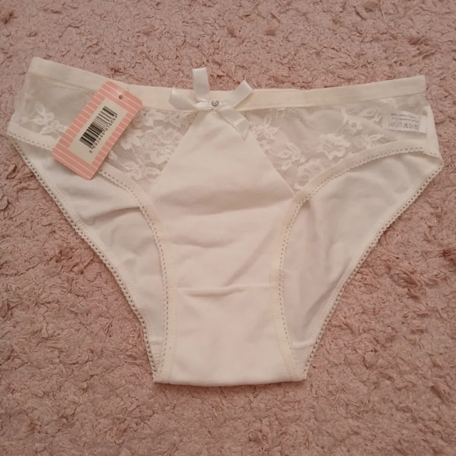 شورت سفید ترک