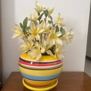 گلدان با گل مصنوعی خارجی