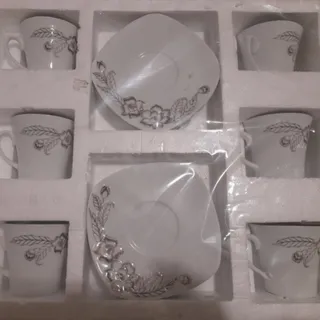 فنجان و نعلبکی چینی آکبند