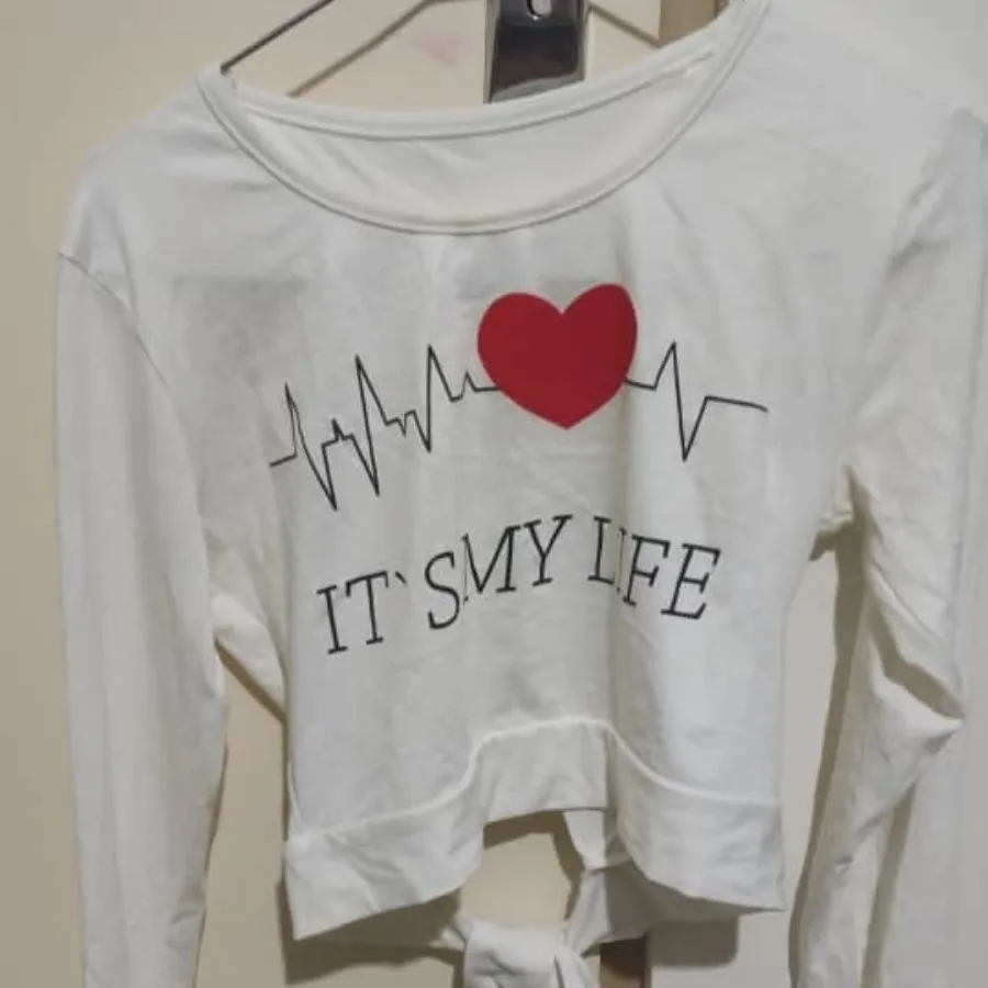 نیم تنه آستین دار