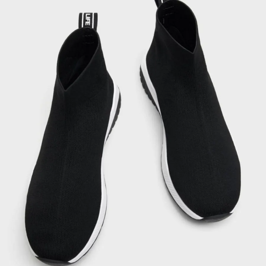 کتونی اورجینال بارکددار