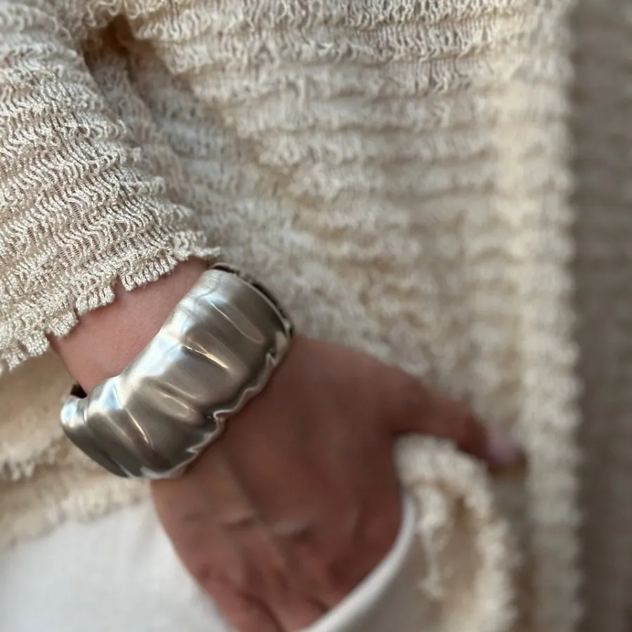 بنگل نقره ای