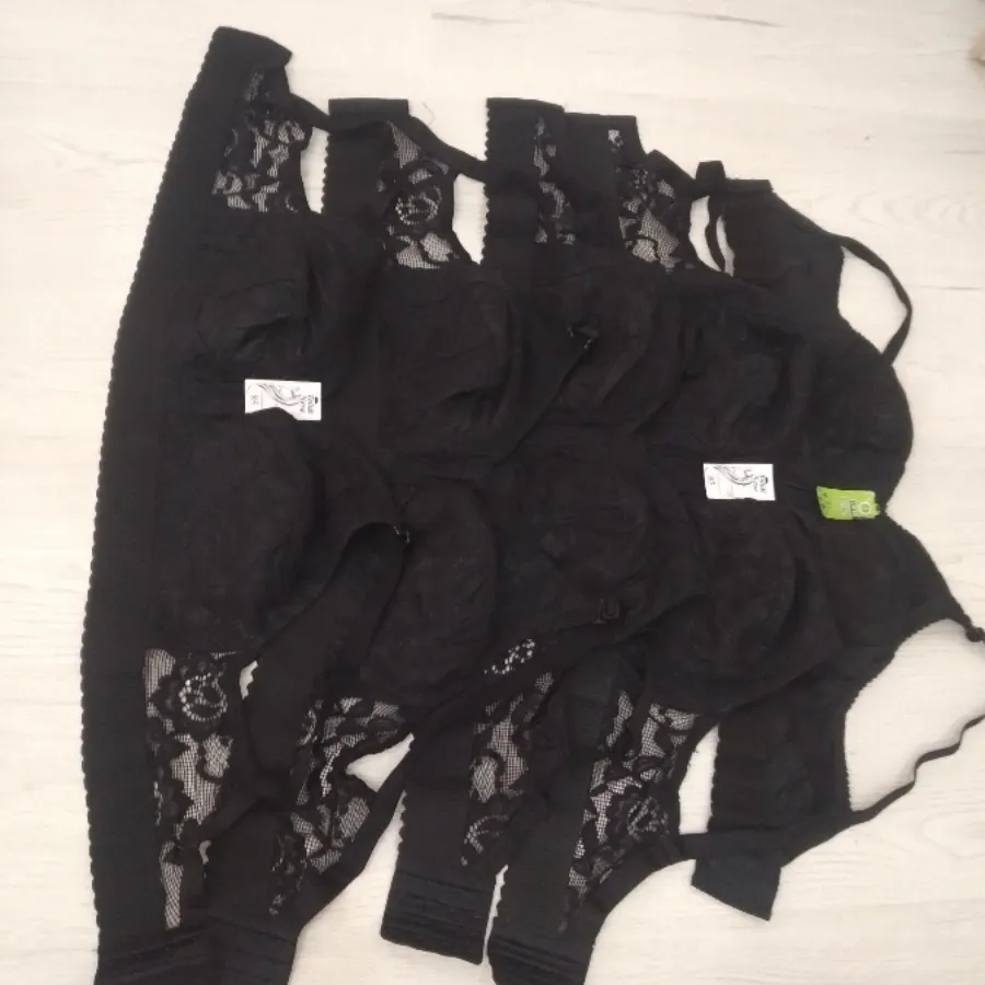 لباس زیرزنانه