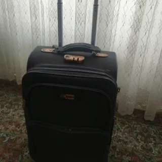 چمدان مسافرتی