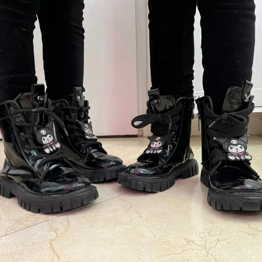 بوت دخترانه دوقلو