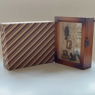 جاکلیدی و تابلو چوبی