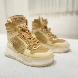 کتونی ساق دار و لژ دار