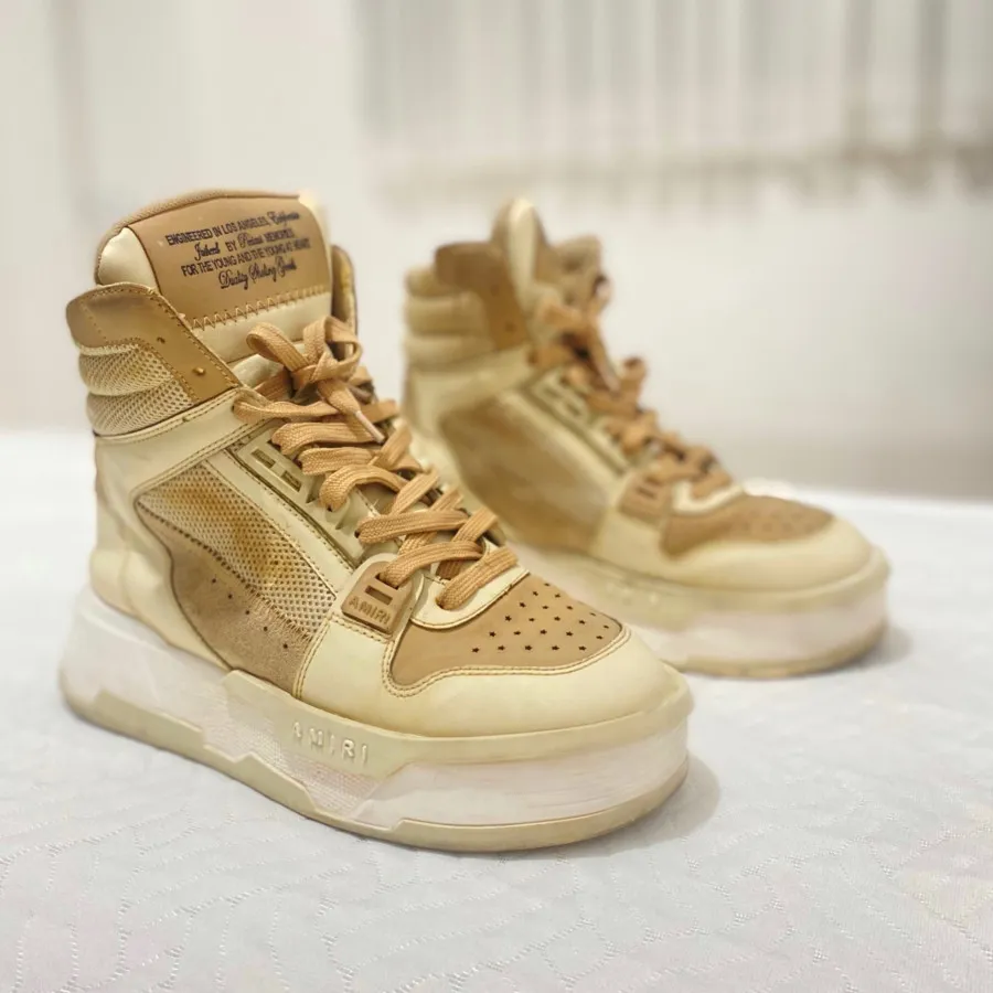 کتونی ساق دار و لژ دار