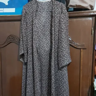 رویه قهوه‌ای گلدار زیبا