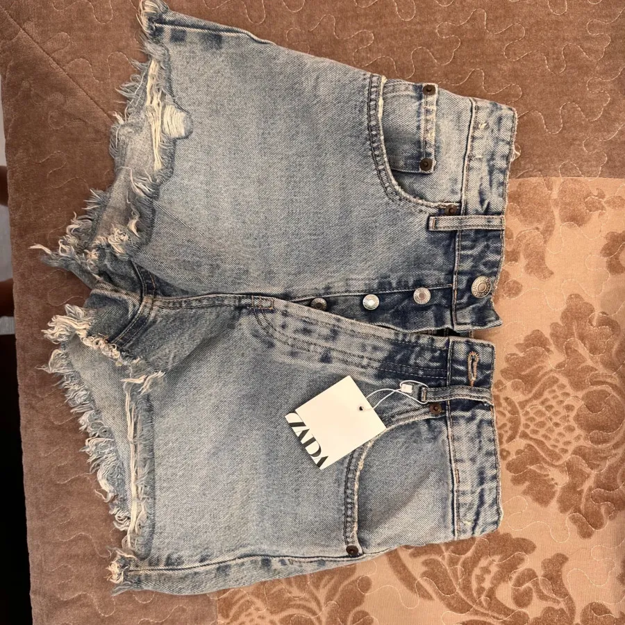 شلوارک زارا