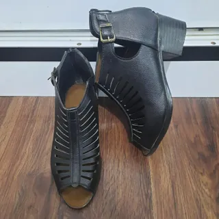 کفش تابستانه