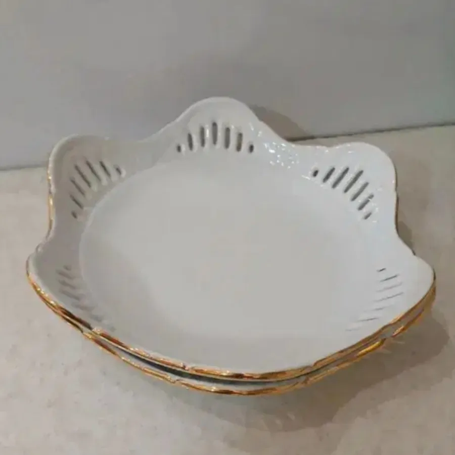 دیس لب طلایی