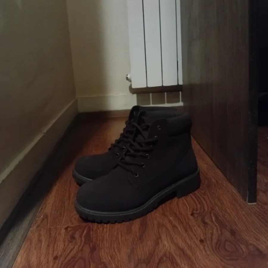 نیم بوت بایکرز دیفکتو