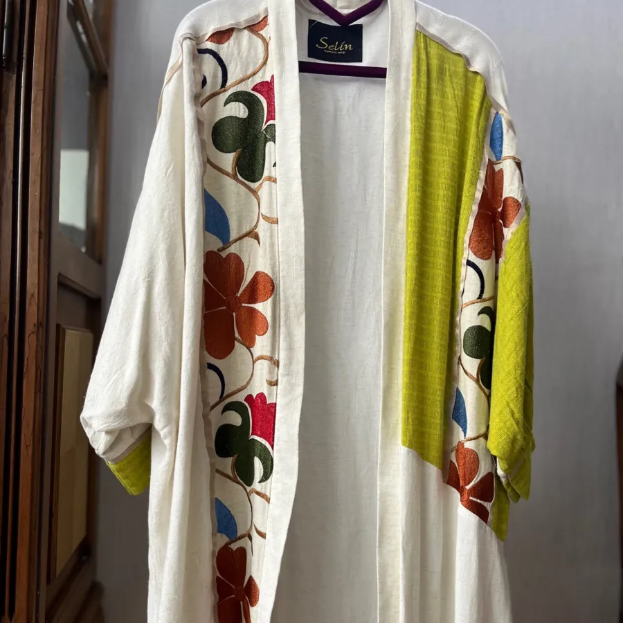 مانتو بلند گلدوزی