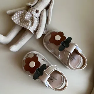 کفش دخترانه lucky