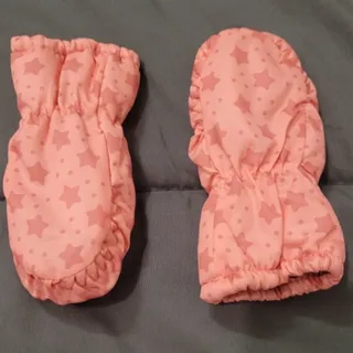 دستکش نوزادی