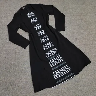 مانتو ورساچه جلو بسته