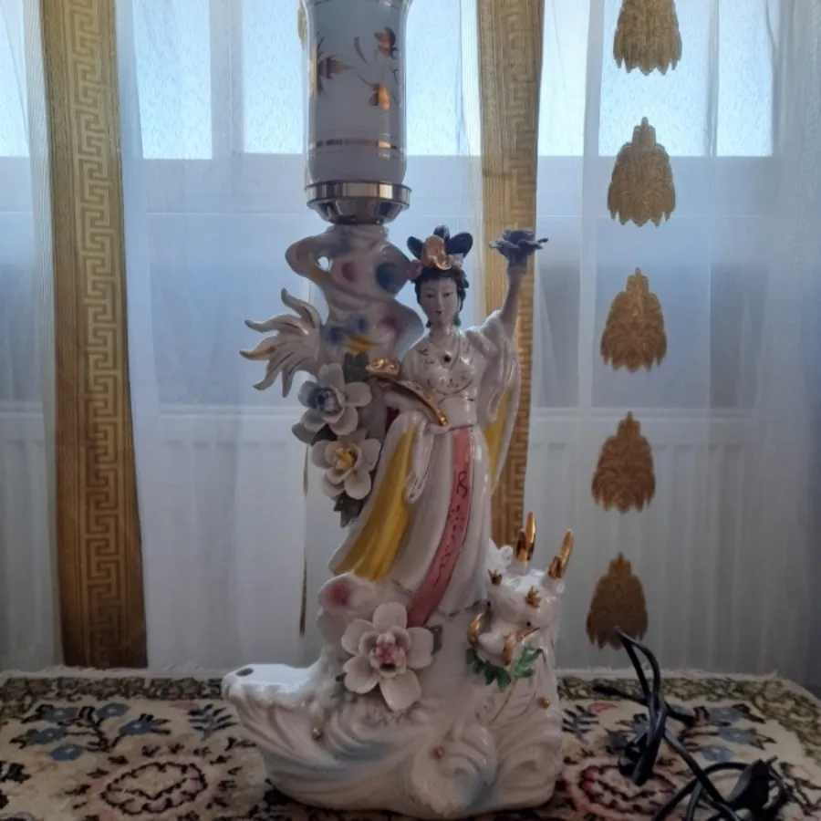 چراغ خواب قدیمی