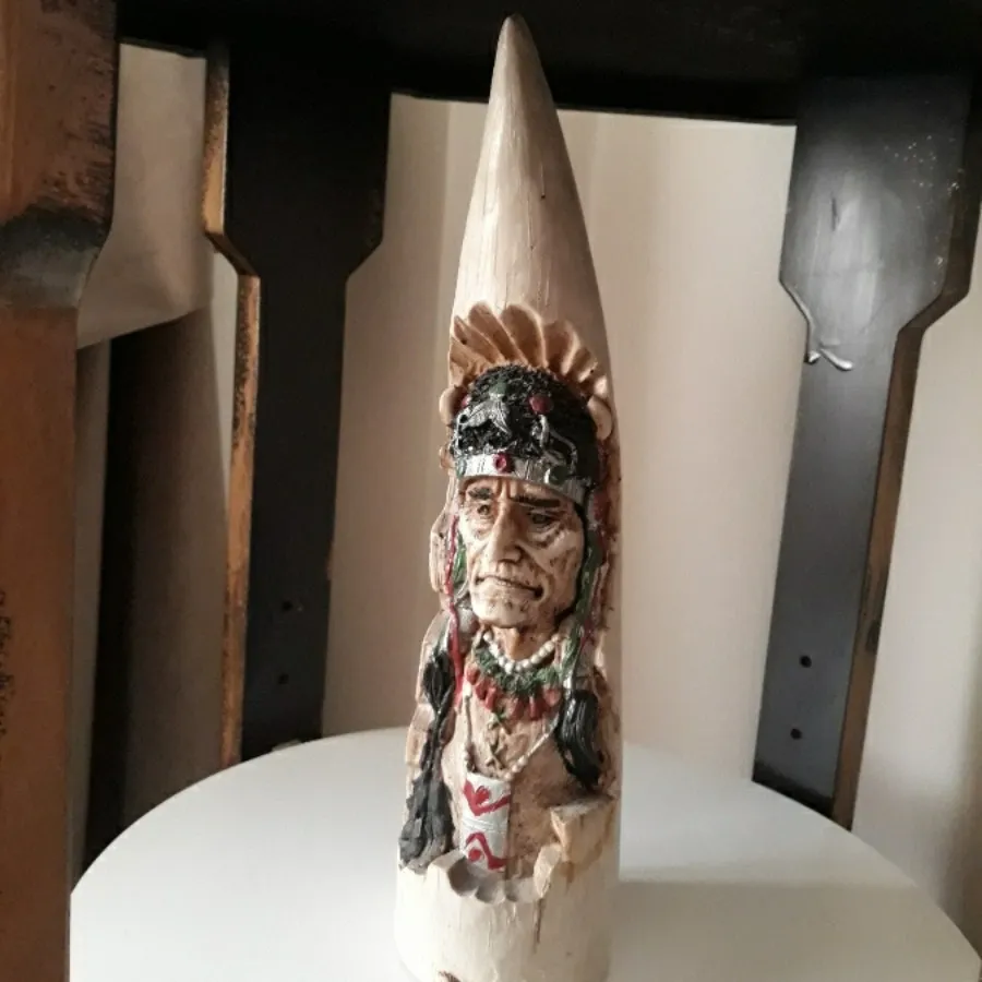 عاج دکوری سرخ پوست