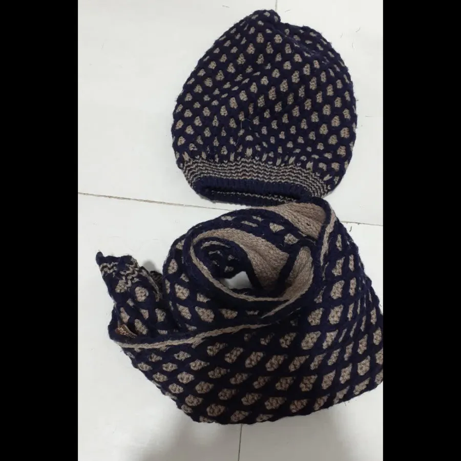 شال و‌کلاه بافت