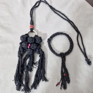 گردنبند و النگو زنانه