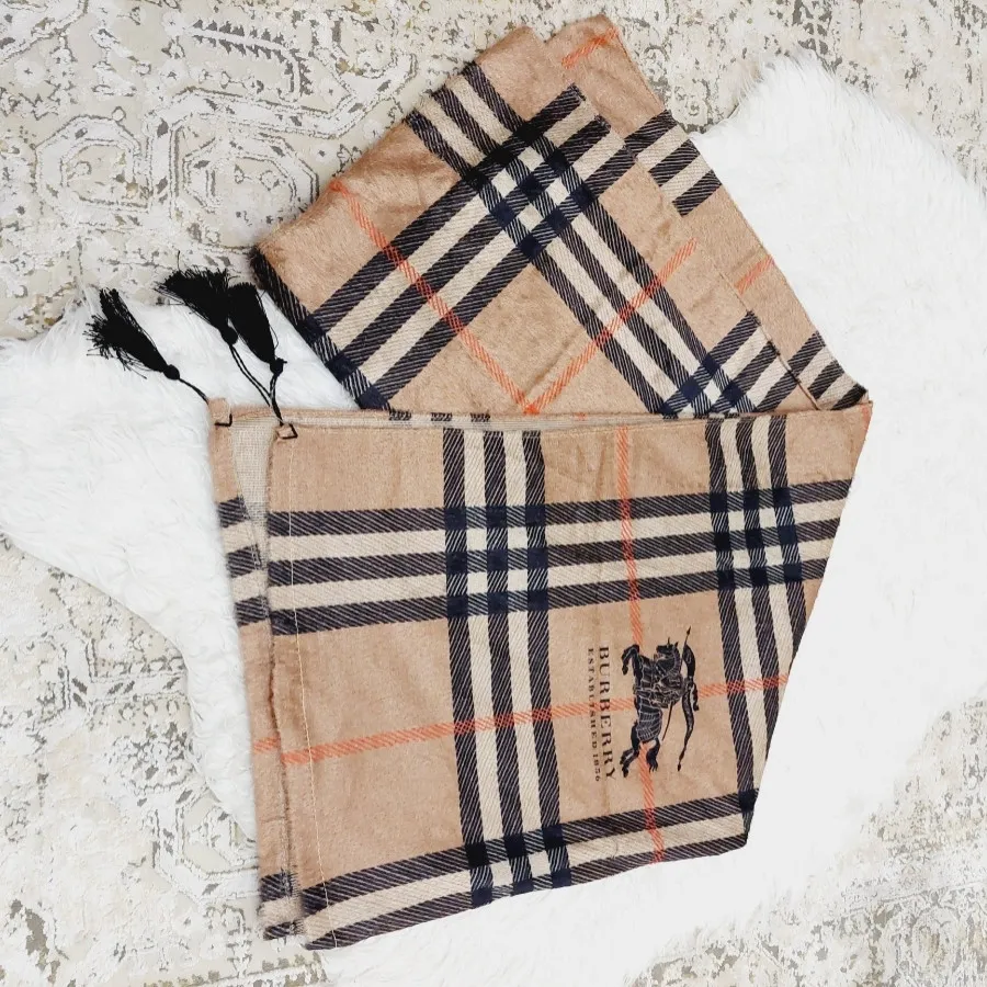 شال پاییزِ موهر باربِری